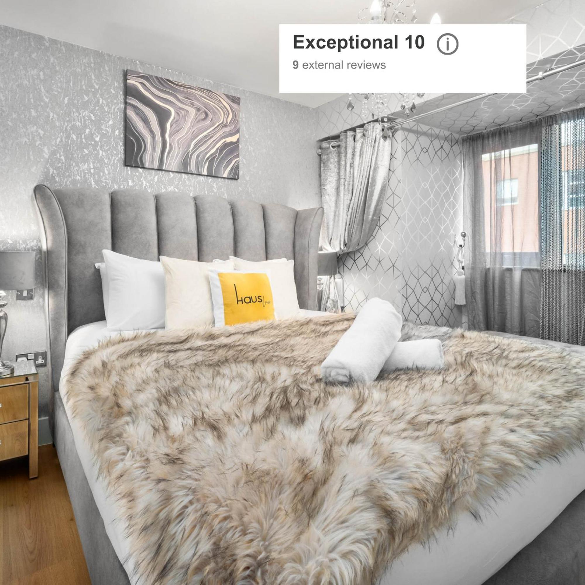 Luxury 1 Bed Flat With Parking 11K - Top Rated - Netflix - Wifi - 70 Inch Smart Tv - Birmingham City Centre - Tv In Bedroom - Top Rated Exterior photo